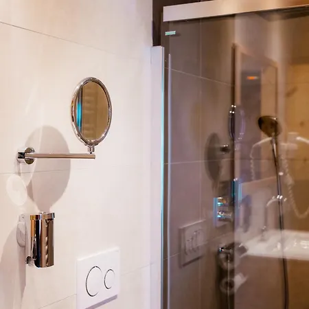 Zum Goldenen Loewen Värdshus