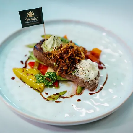 Zum Goldenen Loewen Наудерс