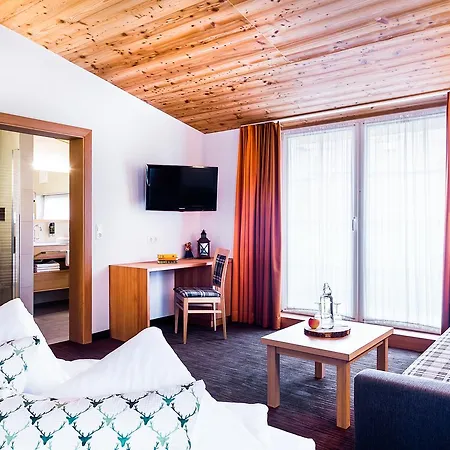 Zum Goldenen Löwen Gasthof 3*