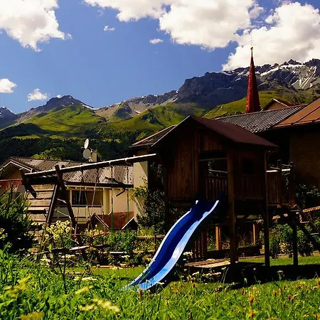 Zum Goldenen Loewen 3* ناودرس